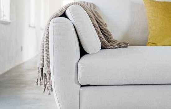 Μοντέρνοι καναπέδες MTI Furninova για το σαλόνι από την BBHome