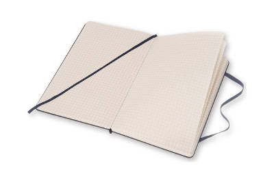 Kalendarz Moleskine z serii Navy po rozłożeniu